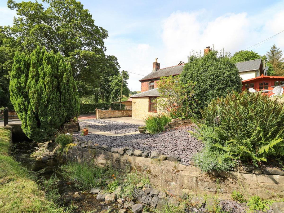 Brook Cottage 란니들로스 외부 사진